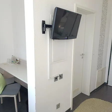 호텔 Akazienhaus 2*