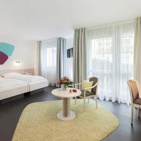 Akazienhaus 2*