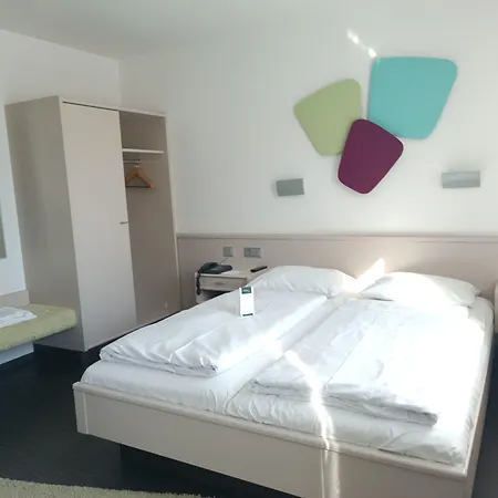 Akazienhaus 2* Herzogenaurach